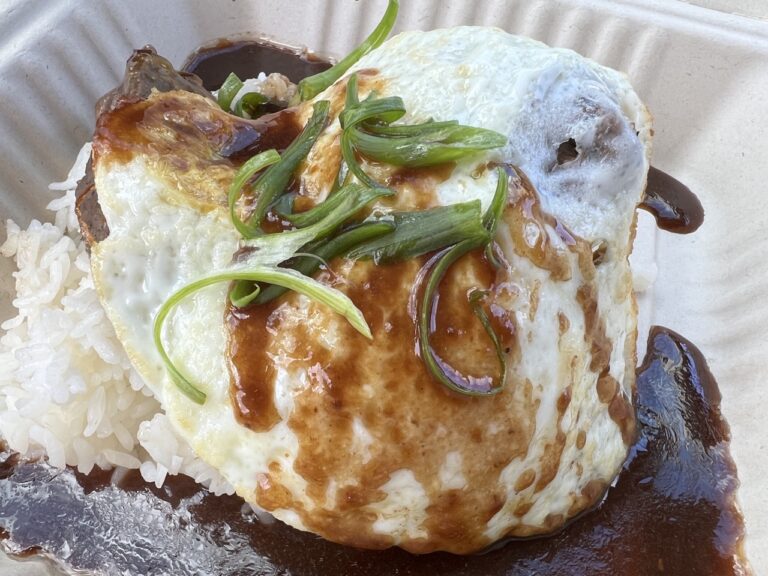 ハワイカイ】Moena Cafe（モエナ・カフェ）のロコモコがおすすめ【ココ