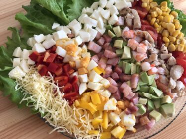 ハワイアンコブサラダ：自宅でハワイ気分を味わうレシピとお店の味